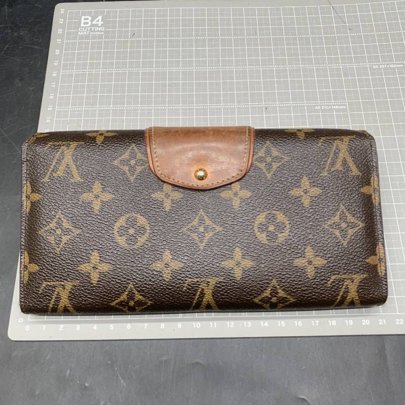 VUITTON
