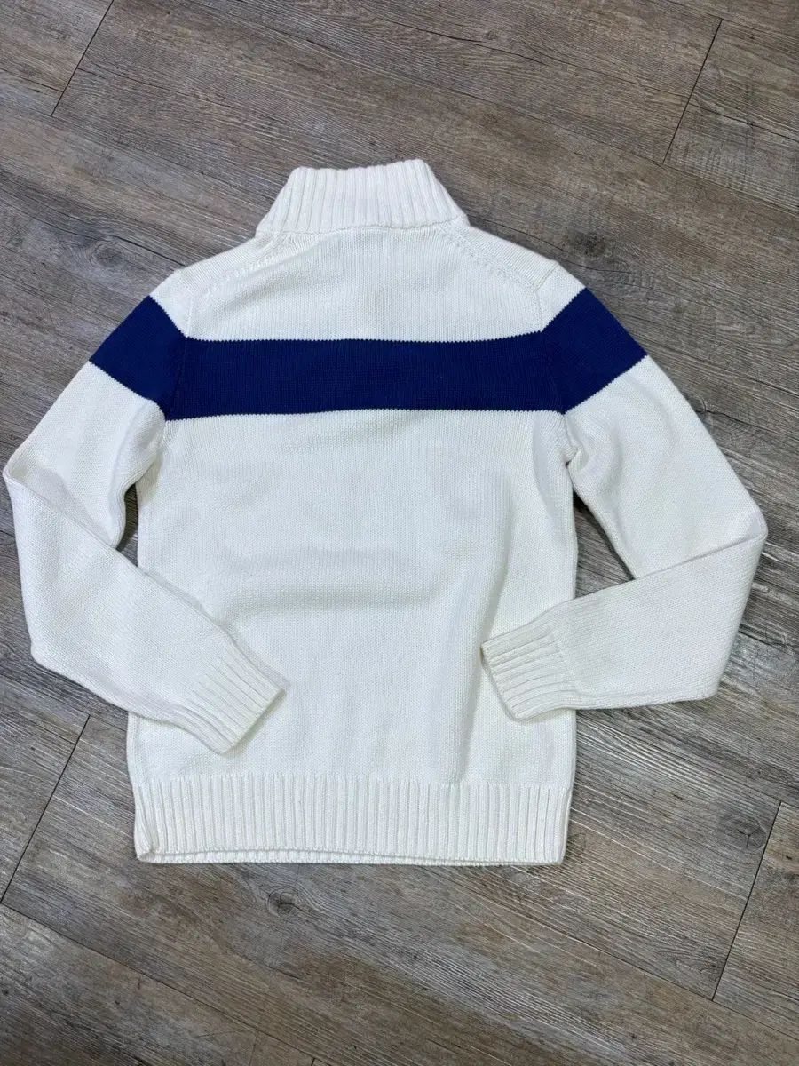 ハーフジップアップ ニット