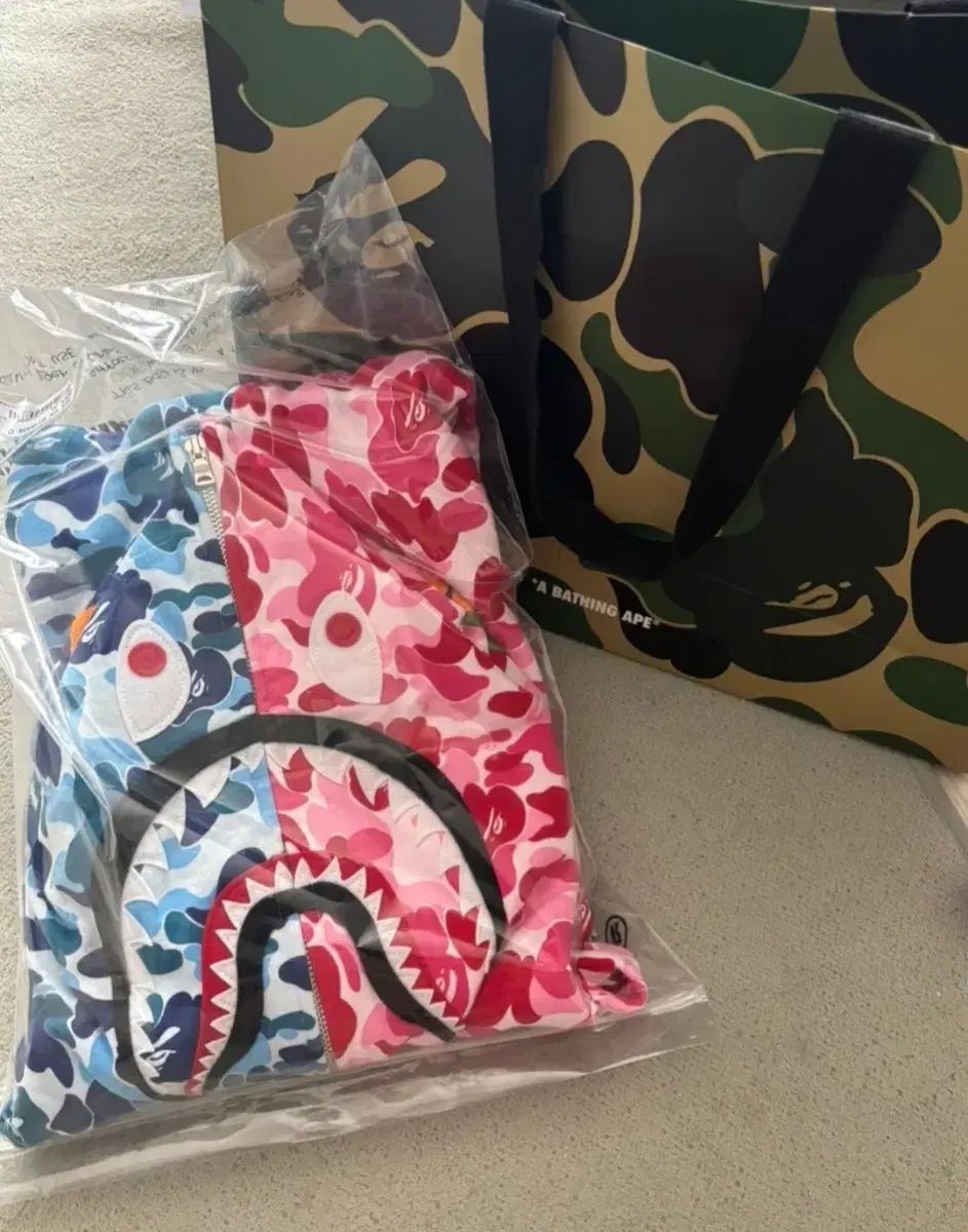 A BATHING APE アベイシングエイプ abc カモフラ あすら ピンク 青 シャーク フルジップアップ