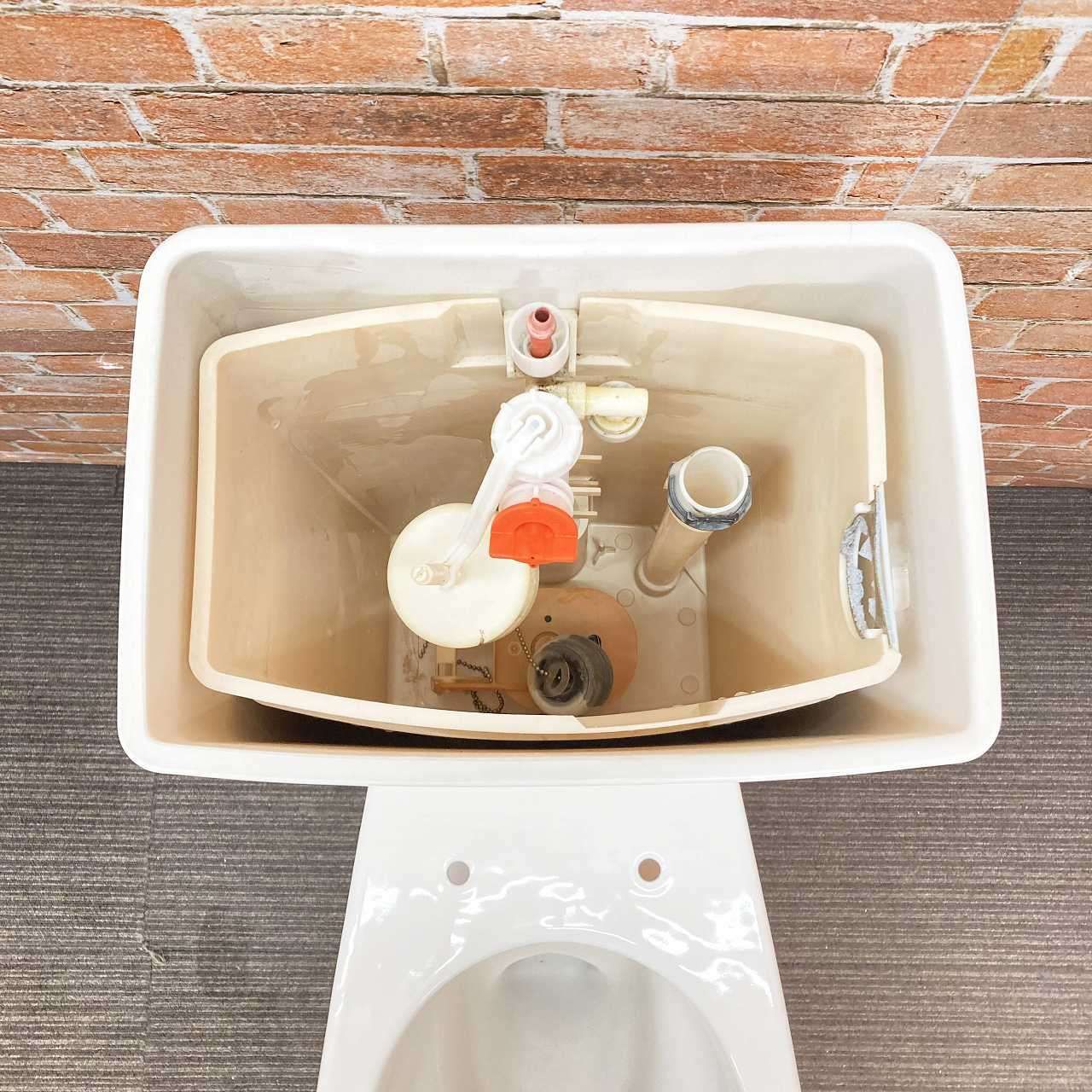 排水芯200mm とタンク