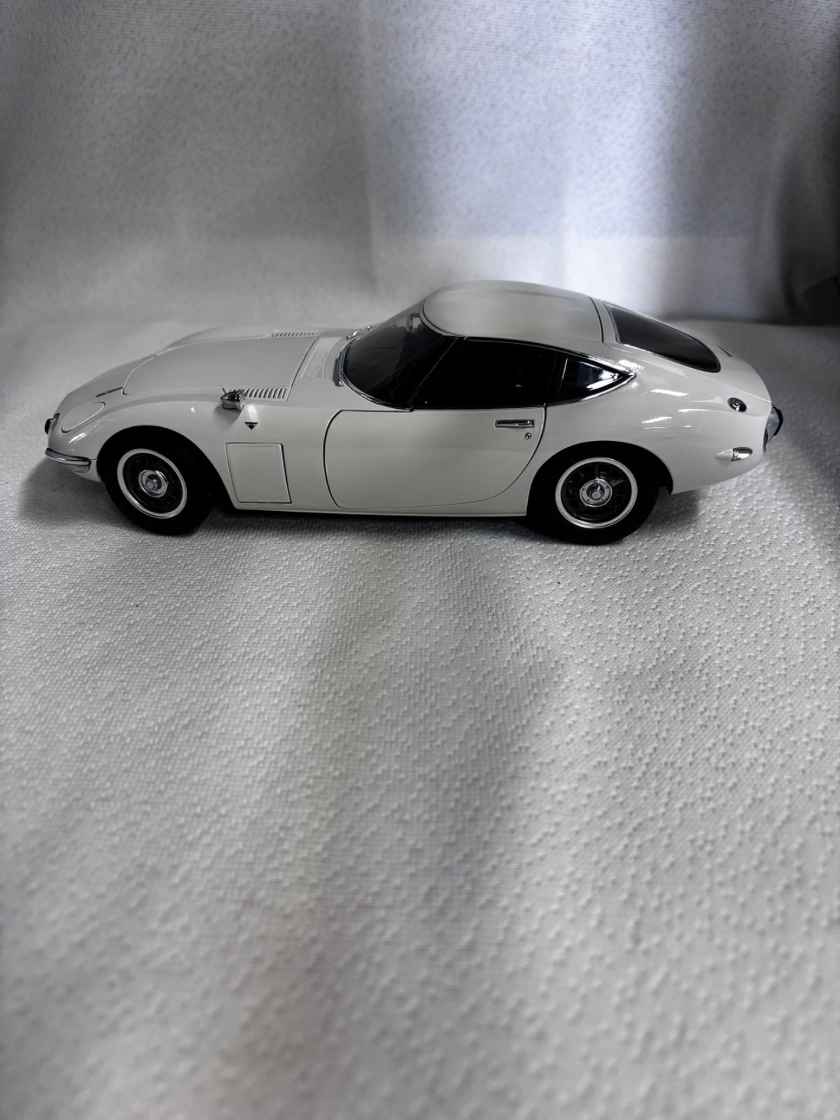 オートアート AUTOart 78753 1|18 トヨタ 2000GT ホワイト