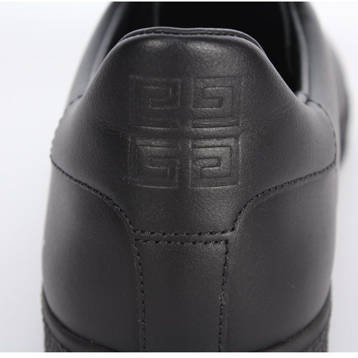 送関込★GIVENCHY★レザータウンスニーカー★BLACK GIVENCHY ジバンシィ レザー スニーカー ブラック BH009UH1NT