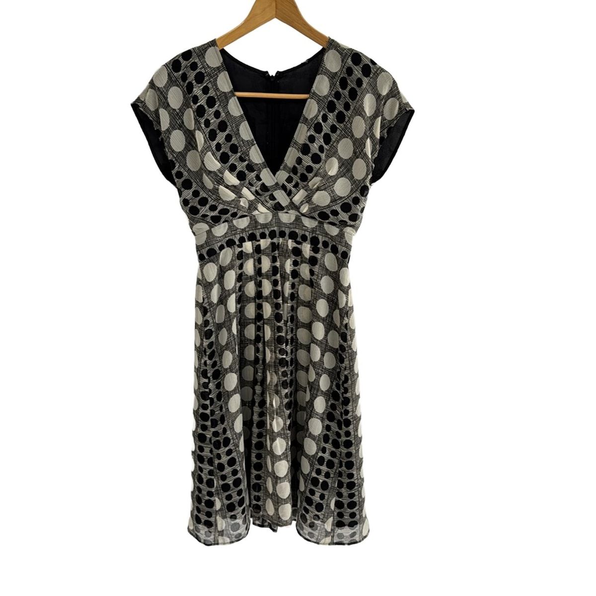 ANAYI アナイ ワンピース サイズ36 S レディース - ベージュ×黒 Vネック 半袖 ひざ丈 ドット柄
