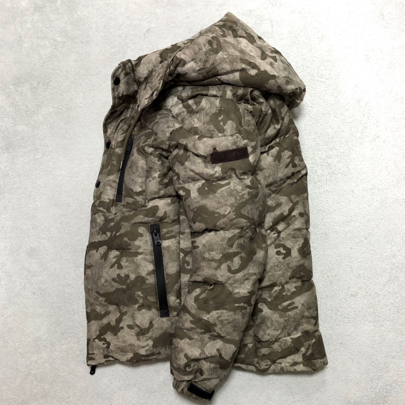 【極美品】正規品　タトラス　カモフラージュ柄ナイロンジャケット 楽天市場】タトラス カモフラージュ ナイロンの通販