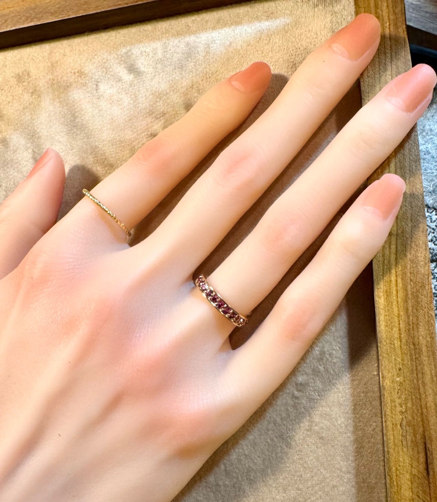 ヴェレッタオッターヴァ◇K18PG*8号*ガーネットフルエタニティリング