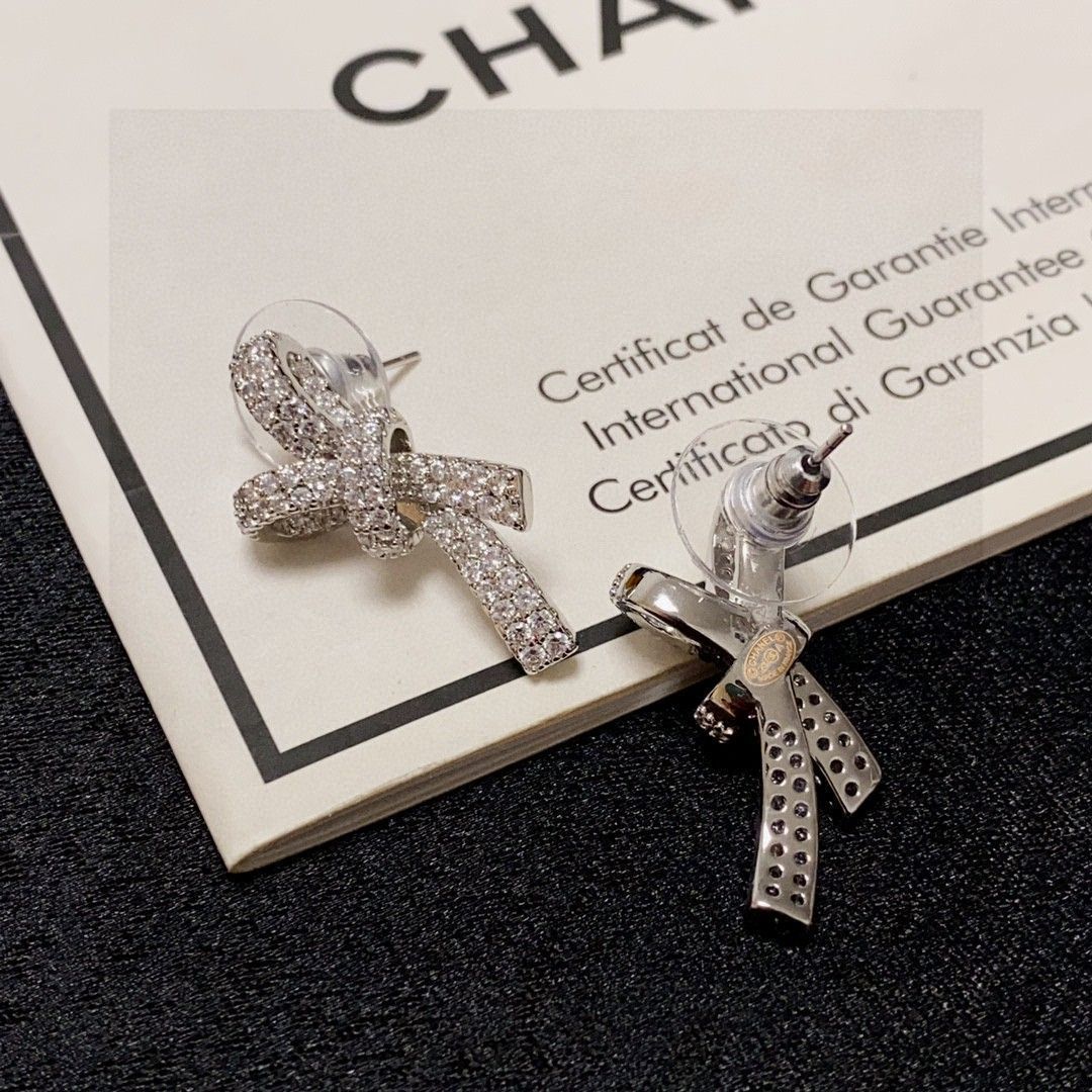 【上品でチャーミング】CHANEL ピアス 210.jpg