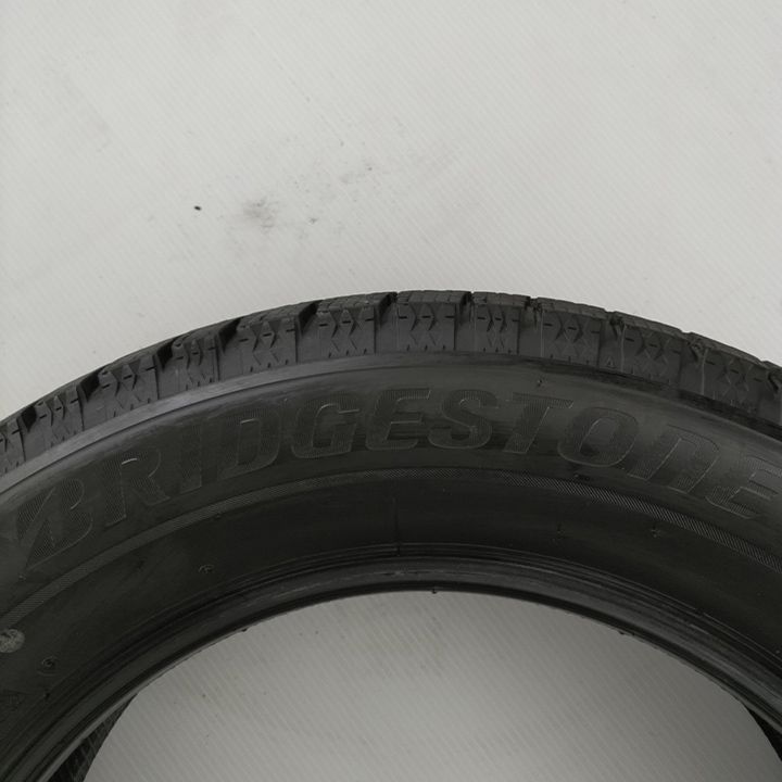 0T25006 ] スタッドレスタイヤ BRIDGESTONE（ブリヂストン） BLIZZAK