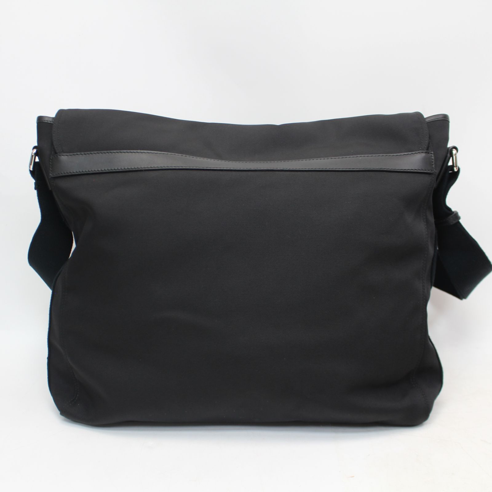 極美品☆　グッチ　メッセンジャーバッグ　シマGG　シェリー　ショルダーバッグ グッチ チェーンショルダーバッグ GGマーモント 443497 (GUCCI