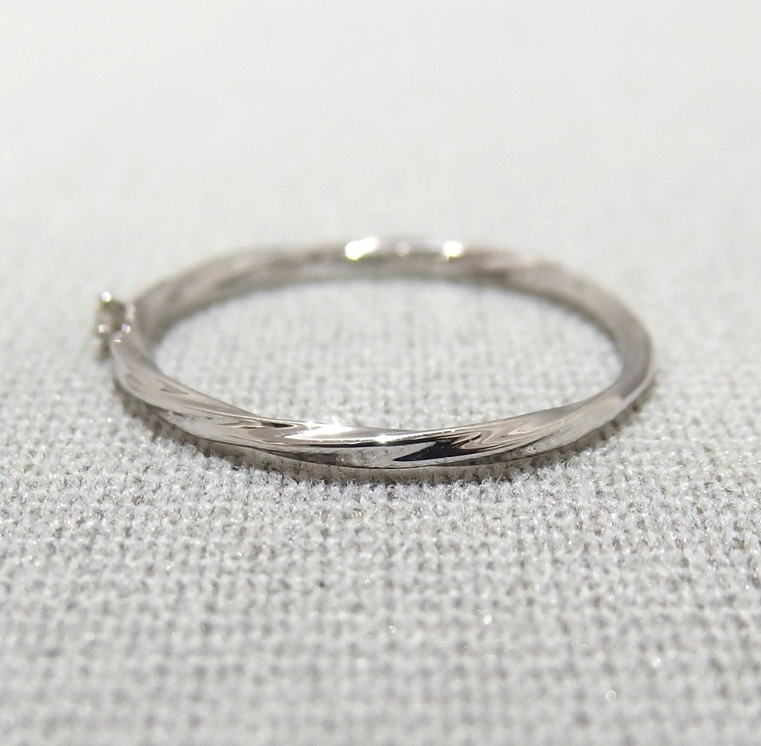 大人気 美品☆ete 0.01ct 1粒ダイヤモンド ホワイトゴールド K10 アクセサリー