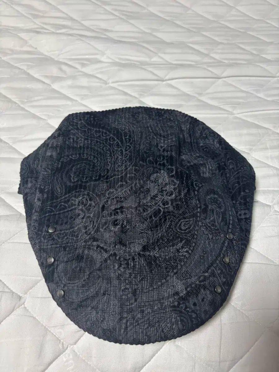 NOS COULEURS ベイズリー ハンチングキャップ