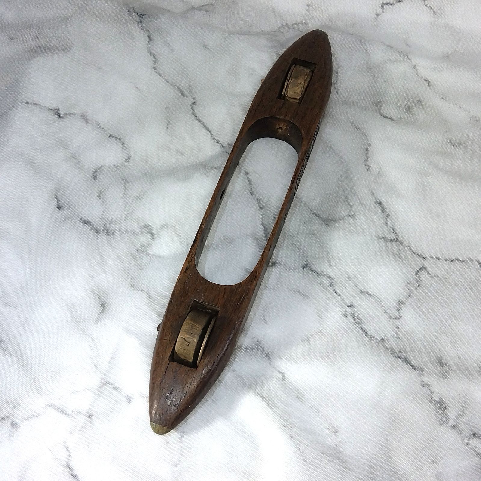 □東京手織機 木製織り機用シャトル2本セット 楽天市場】シャトル[小]2本入 手織り機「咲きおり」用オプション