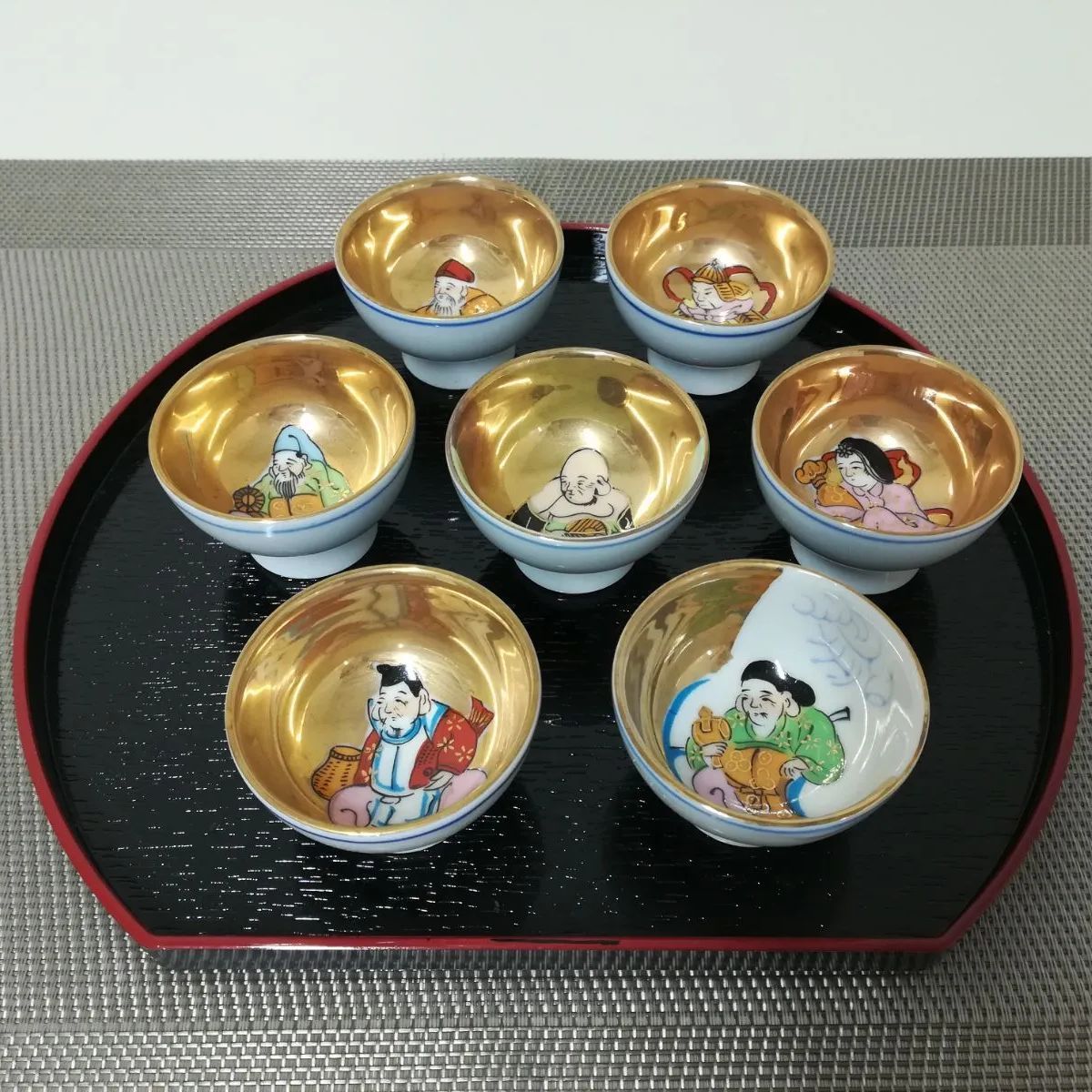 九谷焼 七福神 盃 酒器 おちょこ 7個セット 和食器 中古品 1795 - メルカリ