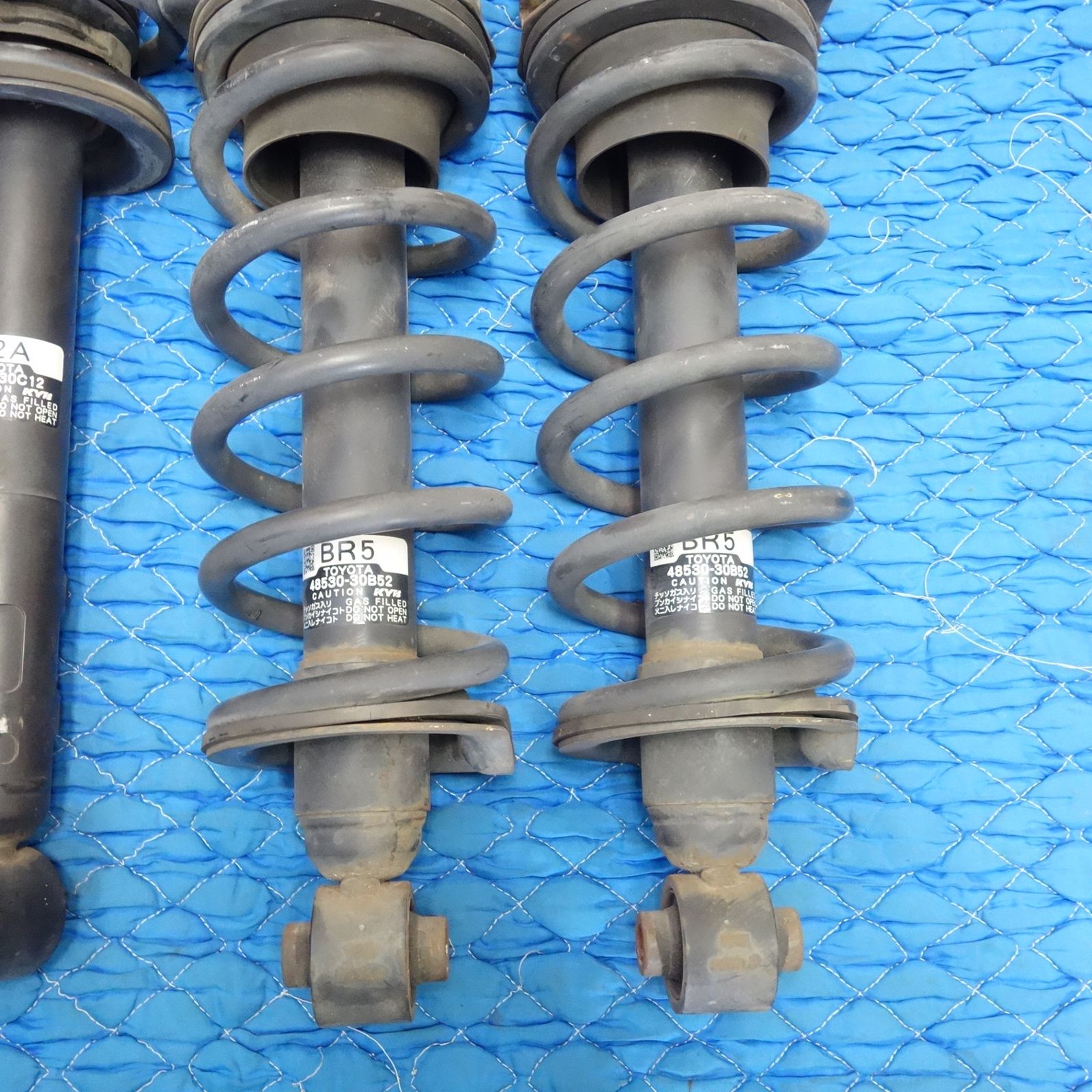 送料無料] ☆トヨタ クラウン 210系 純正 サスペンション 一台分 48530