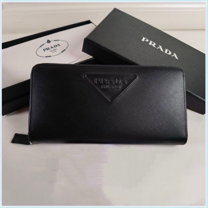 PRADA   プラダ  長財布