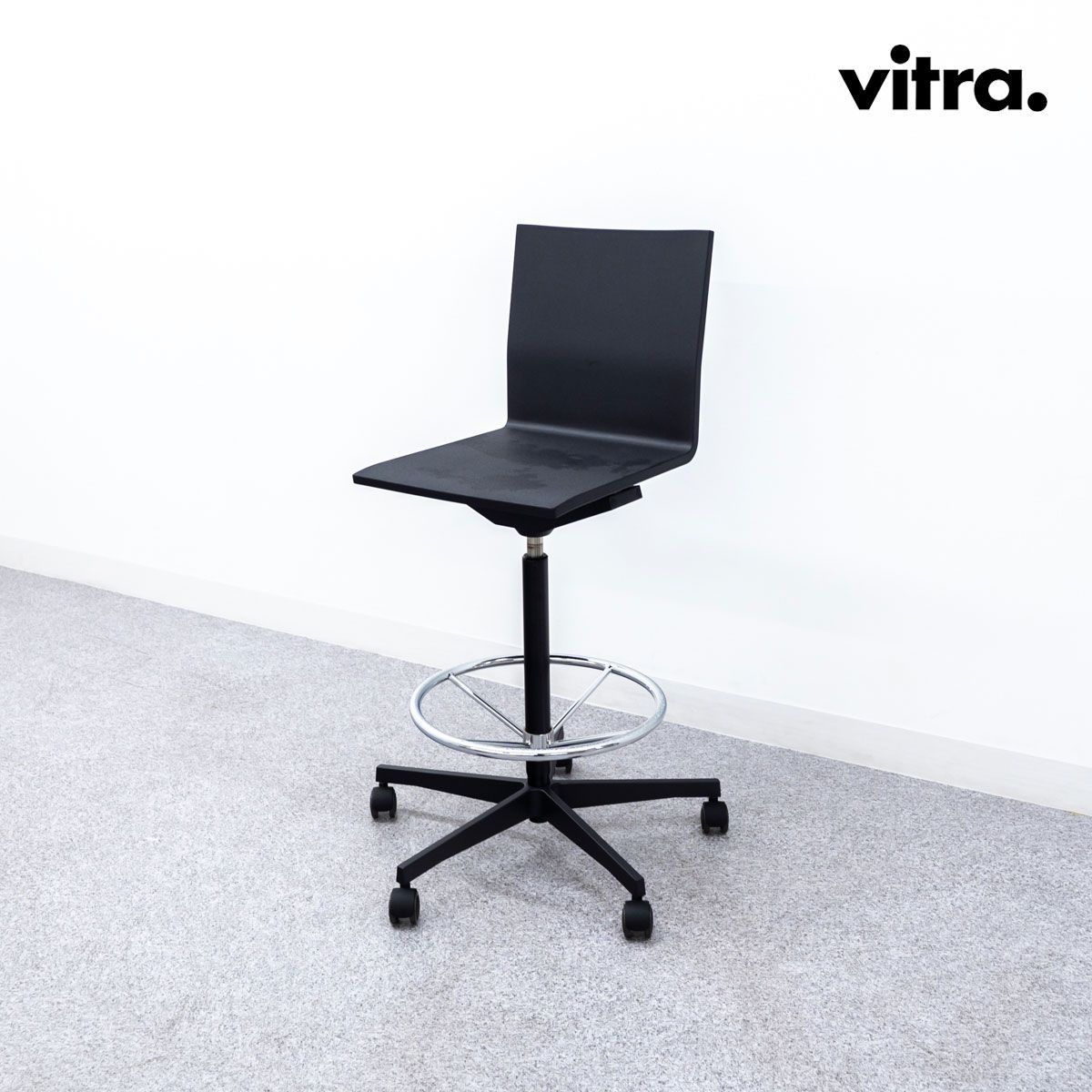 Vitra ヴィトラ .04 Counter カウンター チェア ベーシックダーク マールテン ヴァン セーヴェレン 定価20万 5