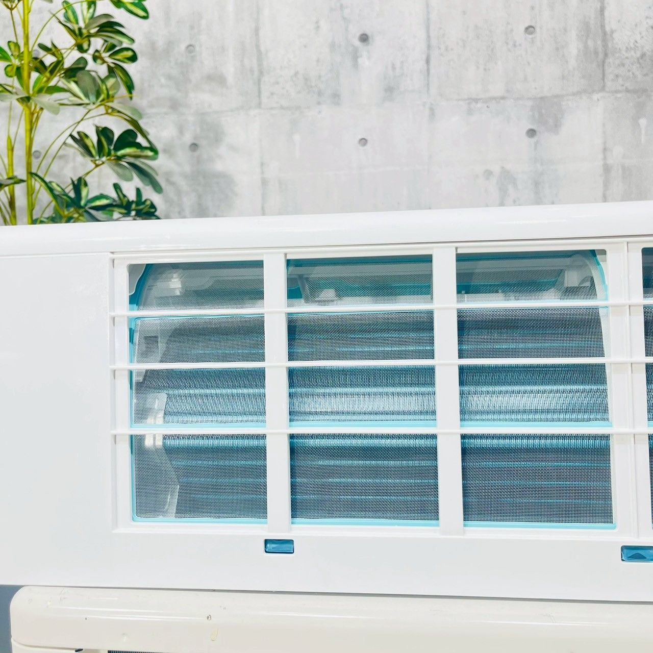 227　TOSHIBA　2023年製エアコン　10～12畳用 227 TOSHIBA 2023年製エアコン 10～12畳用 畳数目安:おもに12畳