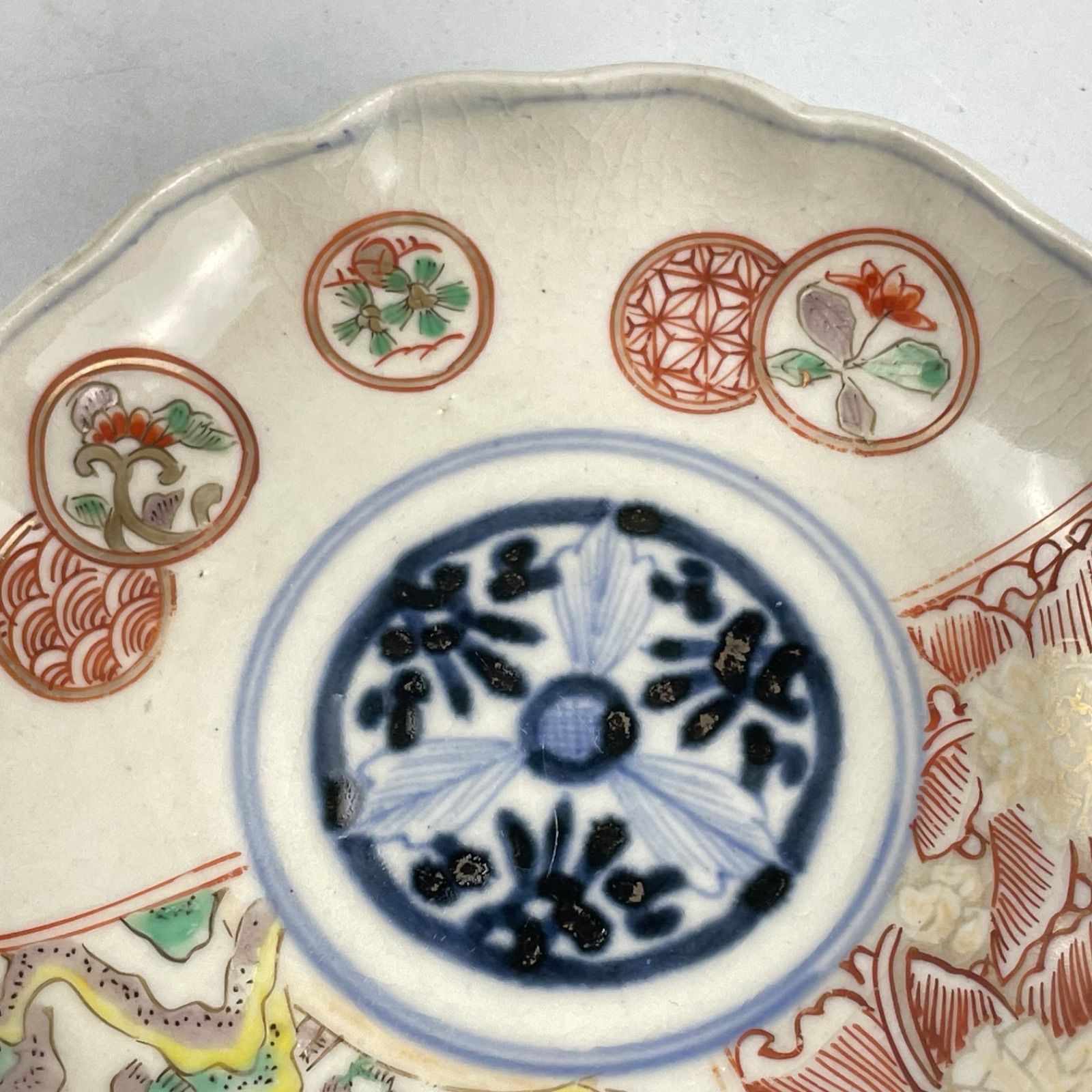 古伊万里 染錦 柘榴更紗文 七寸皿 明治時代 E636 | iichi 日々の