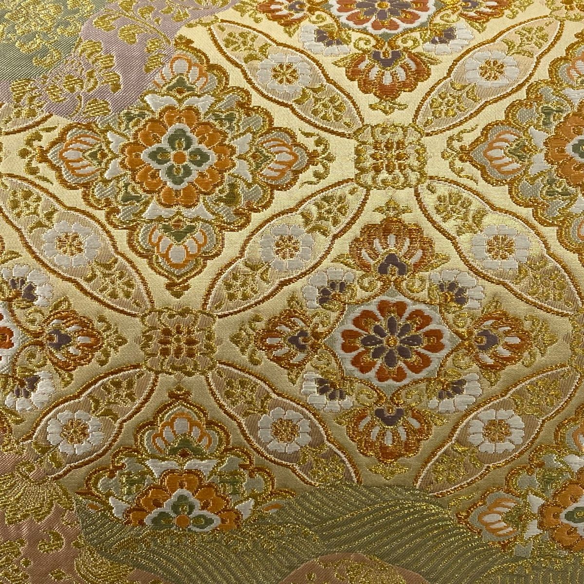 連休Sale! 夏物 正絹唐織 六通柄袋帯 刺繍のような四季の草花 金銀糸 美品 袋帯 美品 秀品 関西仕立て 華文 花唐草 刺繍 金糸 金色 六通