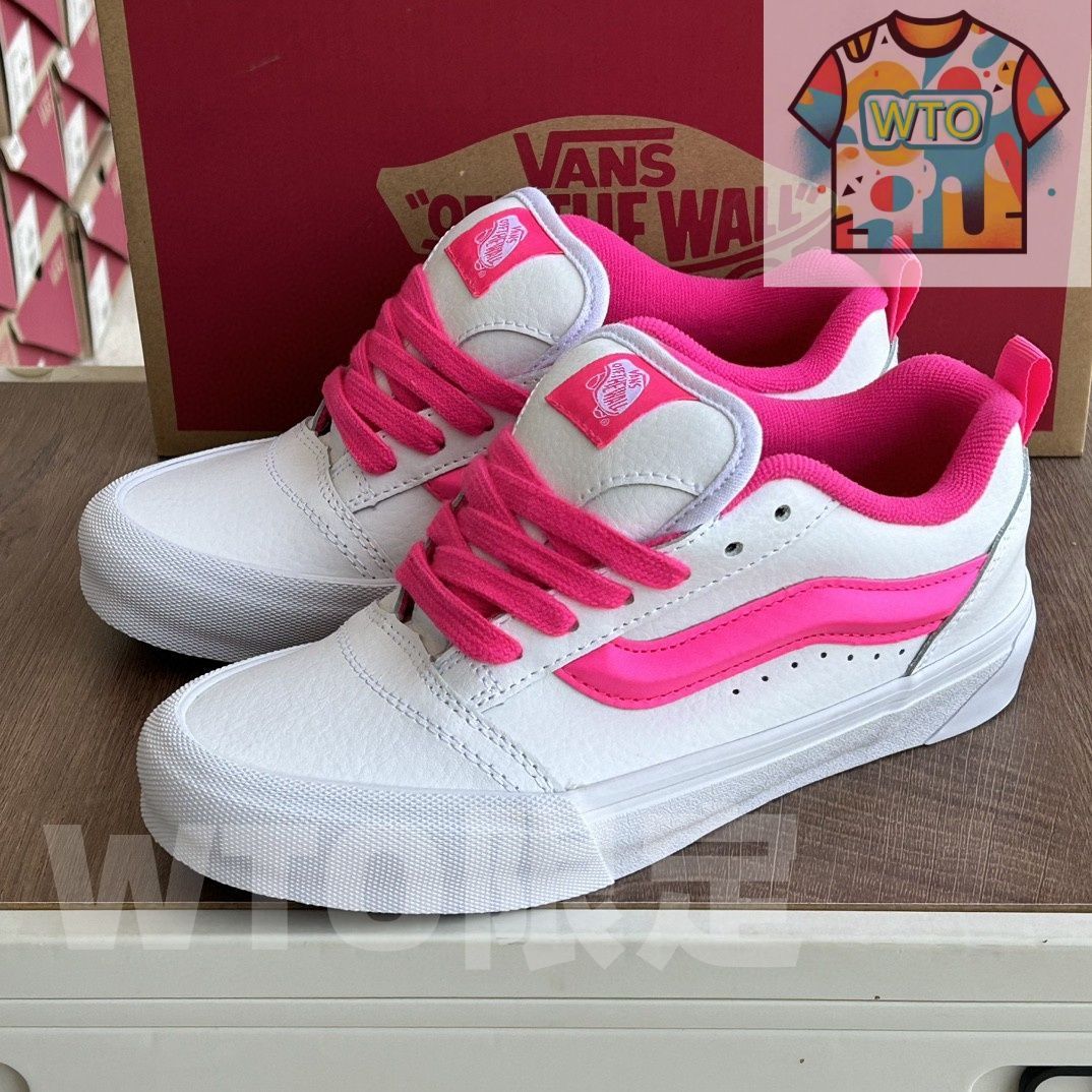 今日特価】Vans Knu Skool ユニセックス パンスニーカー！送料