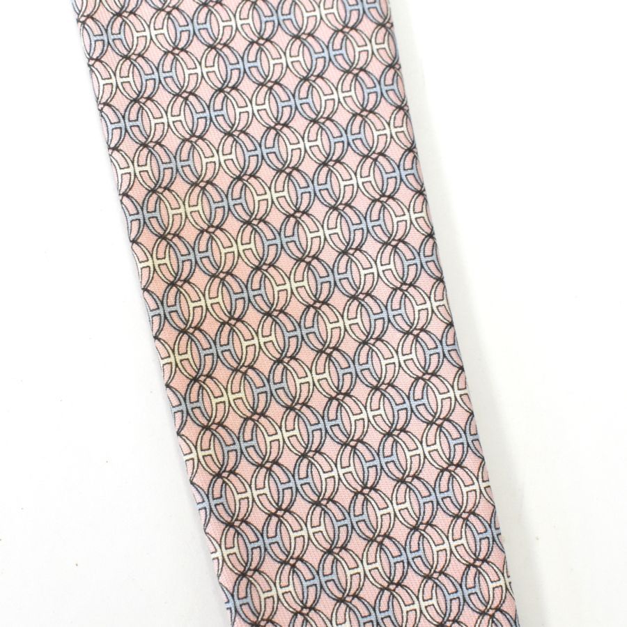 【美品】エルメス ネクタイ H柄 幾何学模様 ハイブランド 高級シルク ピンク HERMES - 美品 HERMES エルメス ネクタイ シルク100% ピンク