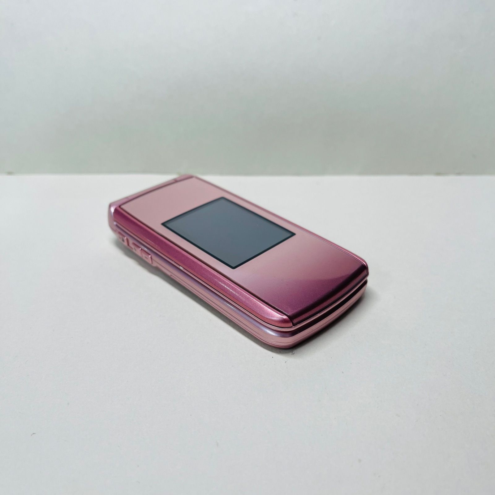 【ジャンク品】携帯電話 8台セット+SDカード3枚 らくらくホン F-01M Amazon | らくらくホン ベーシック3 F-08C ゴールド 携帯電話 白
