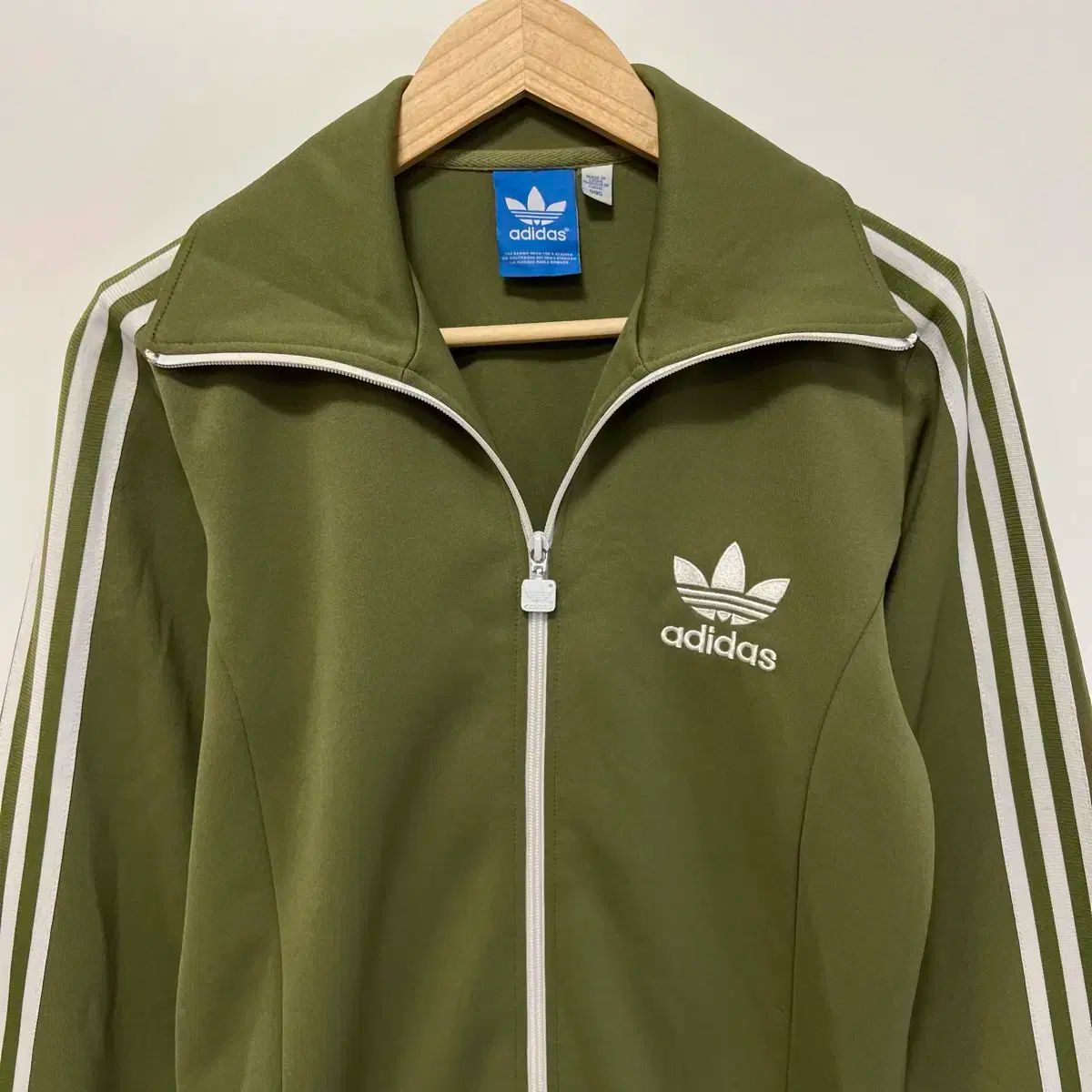 M adidas アディダス ヨーロッパ オリーブ 抹茶 ジャージ