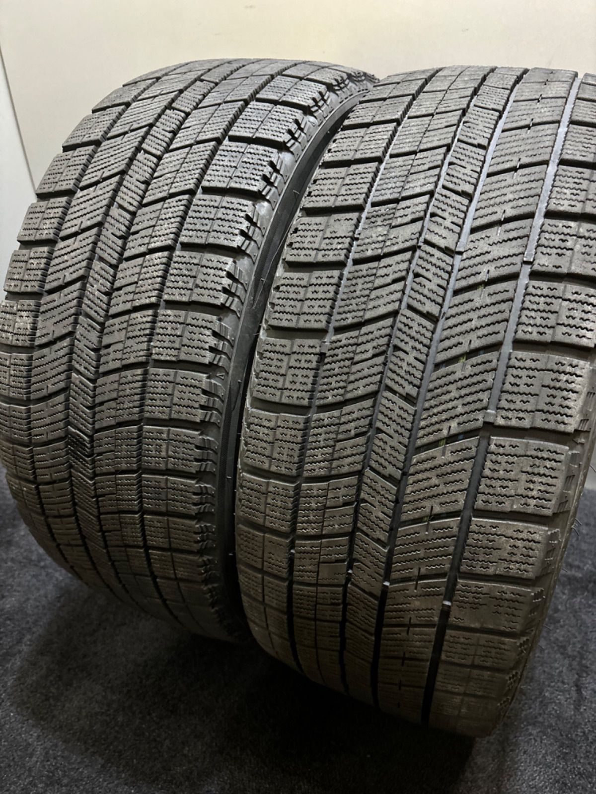 残溝あり！NANKANG スタッドレス AW-1 225/40R18 ４本セット 残溝あり！NANKANG スタッドレス AW-1 225/40R18 4本セット 2025年