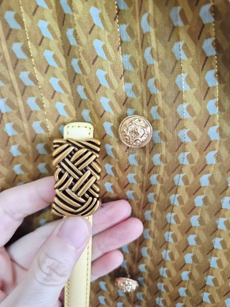 MOJO.S.PHINE モジョエスピン