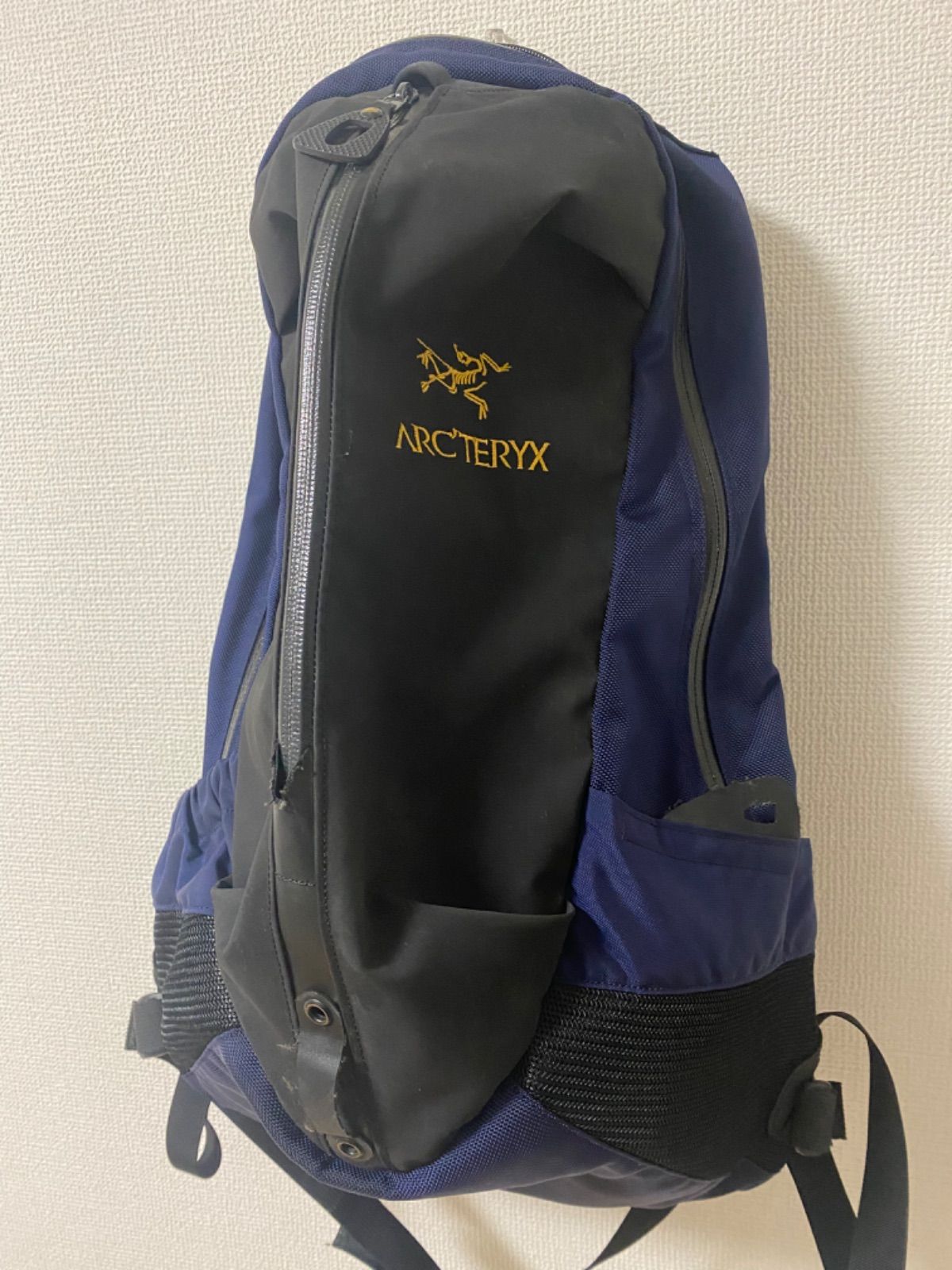 美品✨　アークテリクス　ビームス　40周年　アロー22 ブラウン　ネイビー 美品✨ アークテリクス ビームス 40周年 アロー22 ブラウン