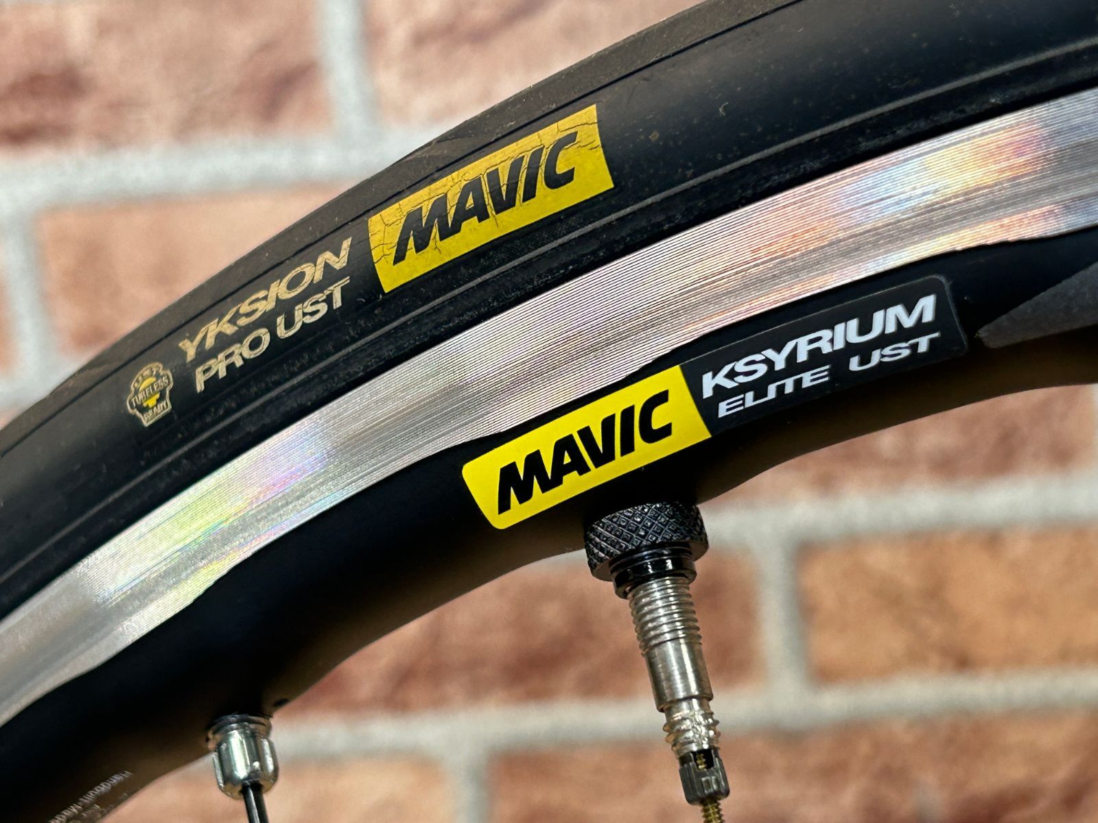 美品 MAVIC Ksyrium Pro UST 700×25c ホイールセット 美品 MAVIC