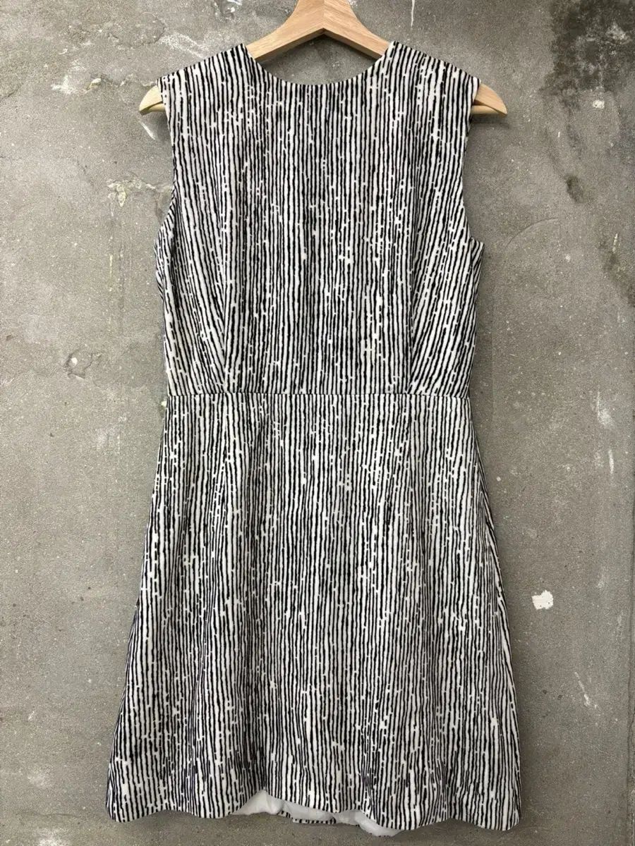 Balenciaga BALENCIAGA(バレンシアガ) ゼブラパターン ノースリーブ 