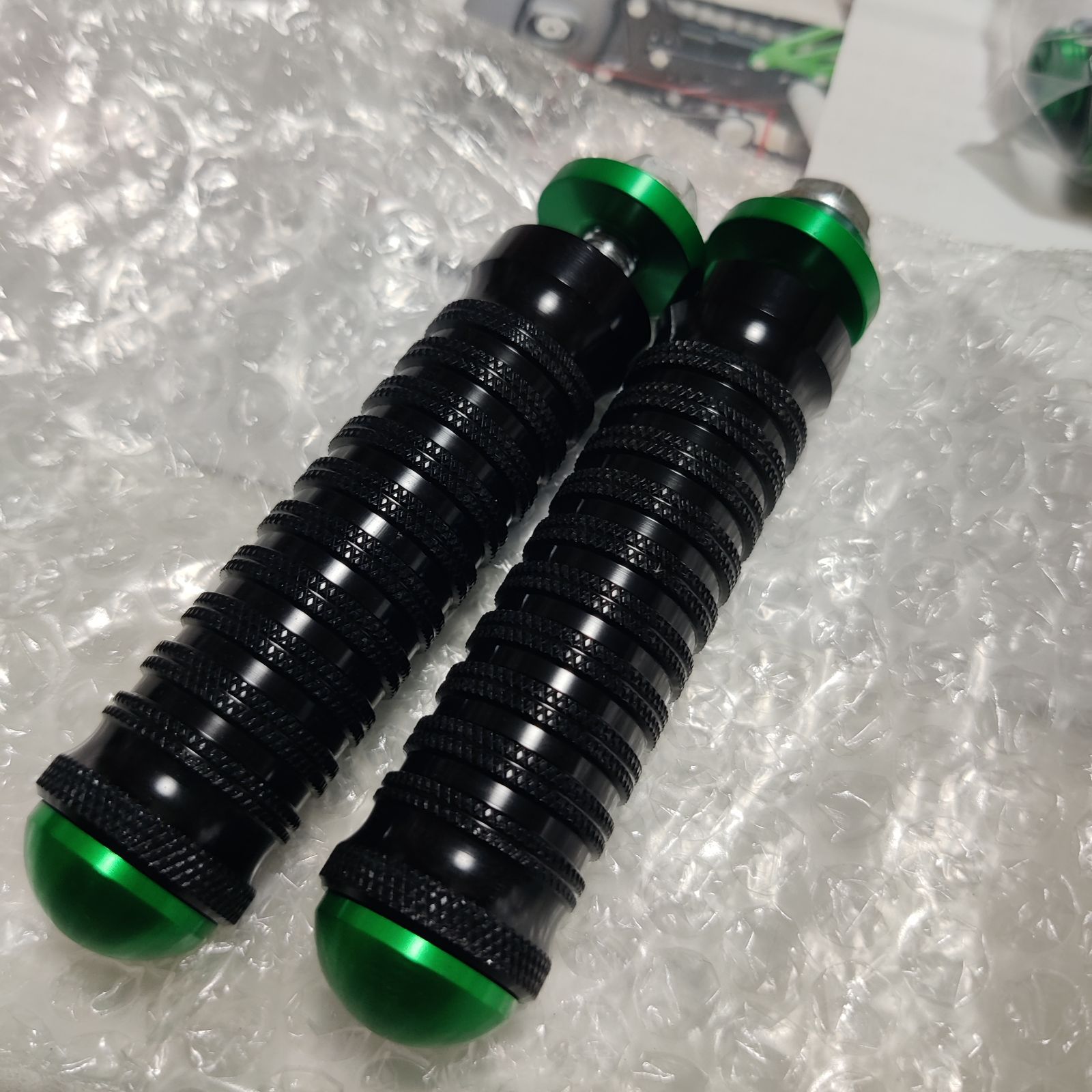 ZX-4RRフットペグ