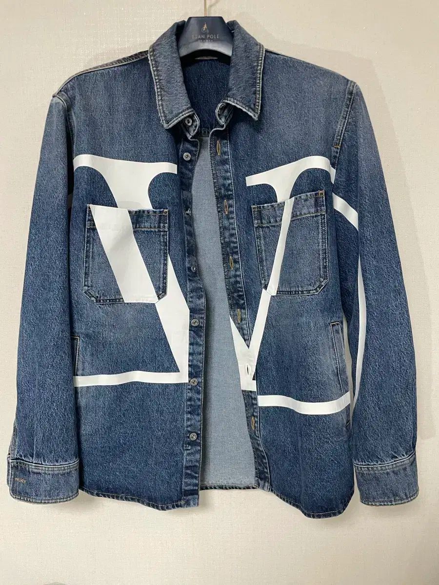valentino garavani ヴァレンティノ デニムジャケット Gジャン Valentino Garavani Denim Jackets for Men | FARFETCH US