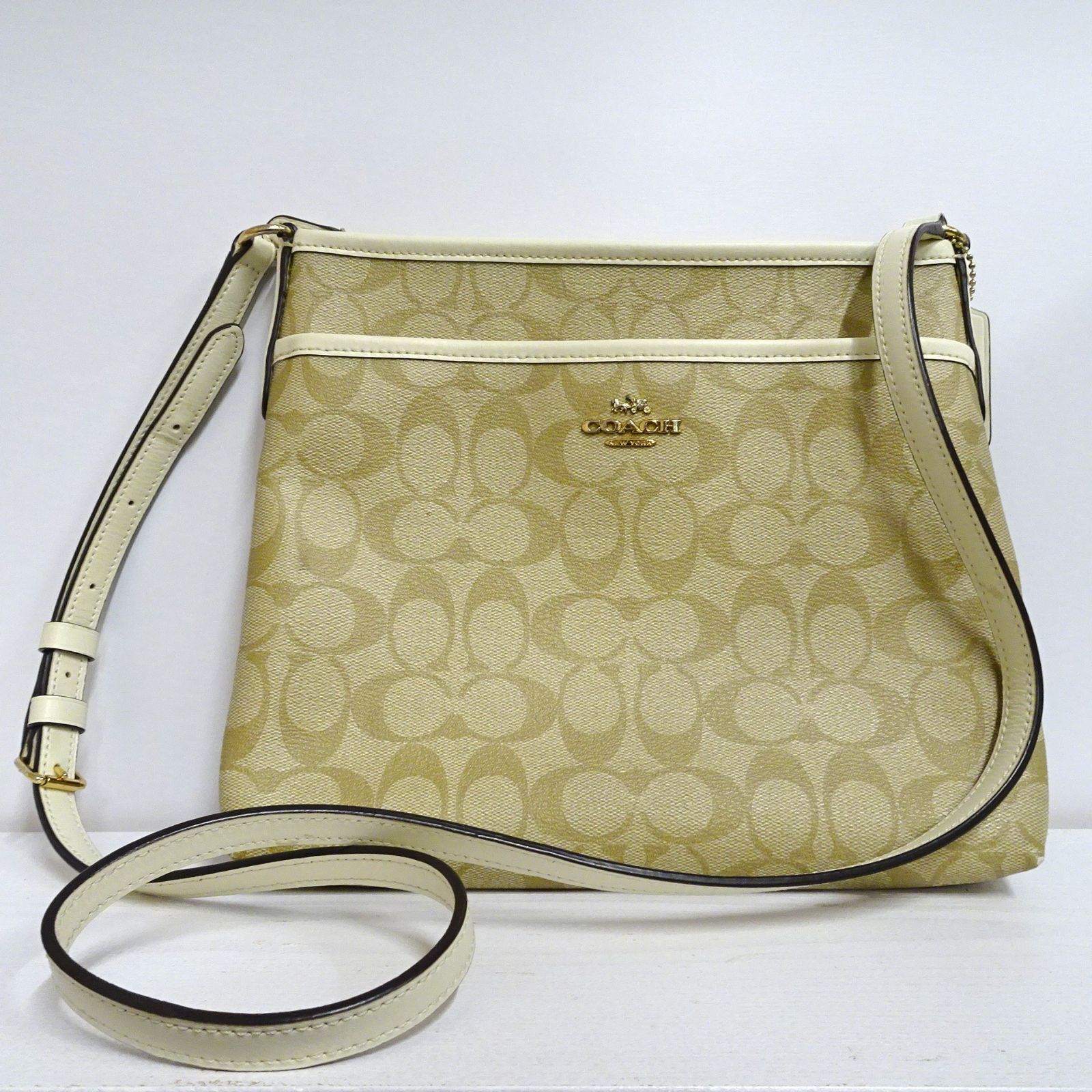 COACH ショルダーバッグ シグネチャー ベージュ X ホワイト/ コーチ 