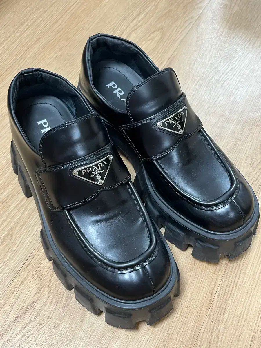 H♡N様★ 新品！プラダ★ローファー Prada ローファー 37