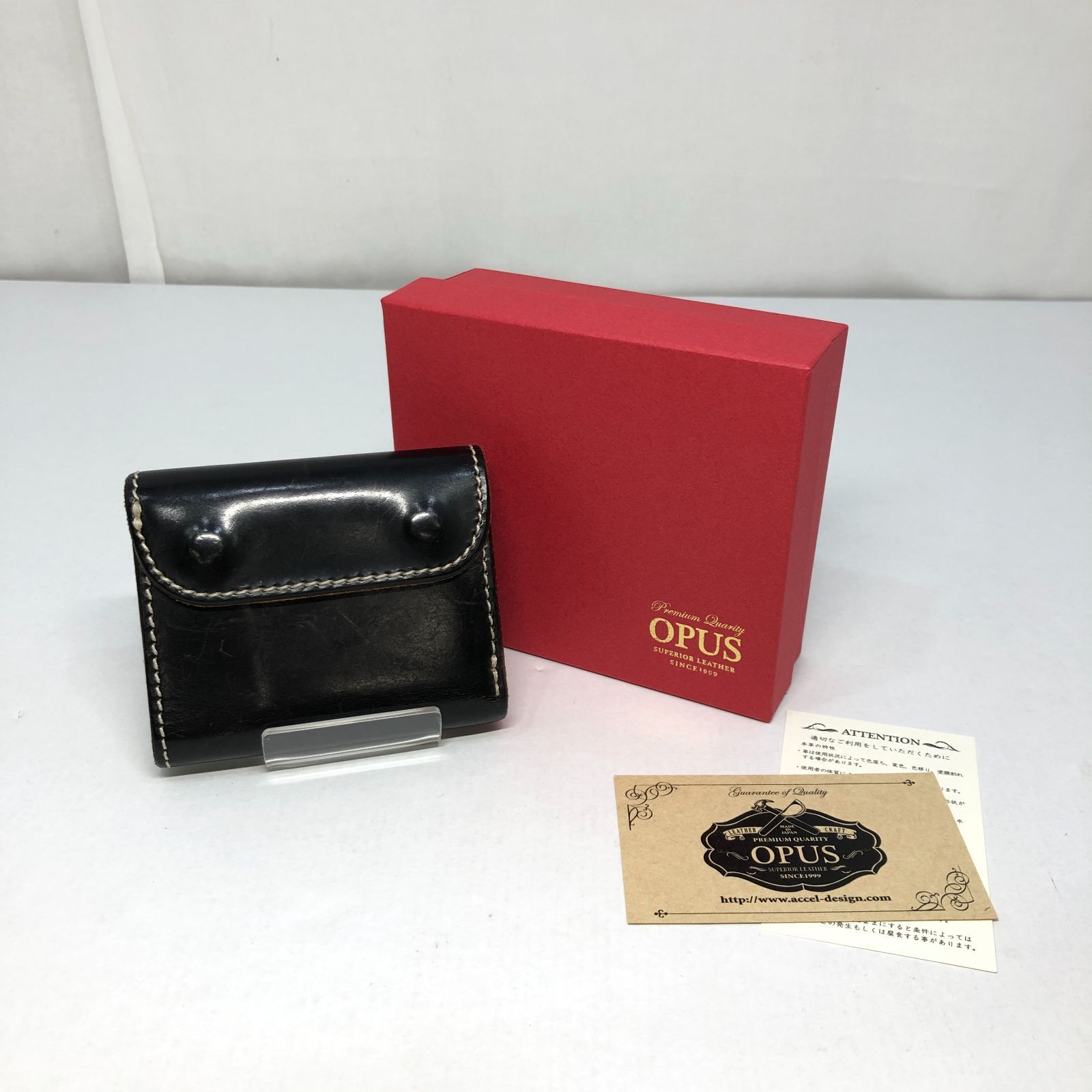 仕入れ値 【美品】オーパス 三つ折り財布 コンパクトウォレット レザー 