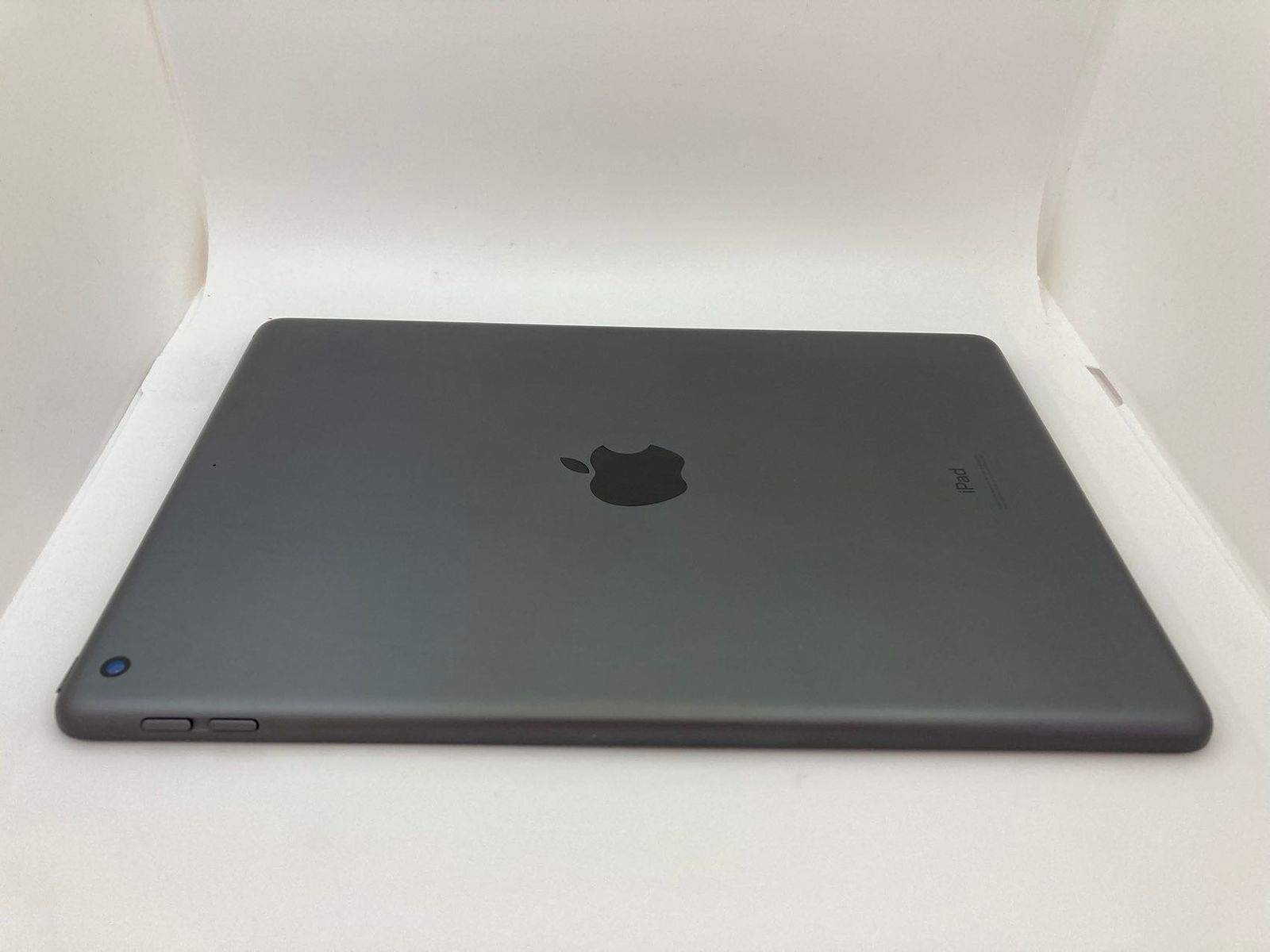 iPad 第8世代 128GB スペースグレイ - バッテリー90%