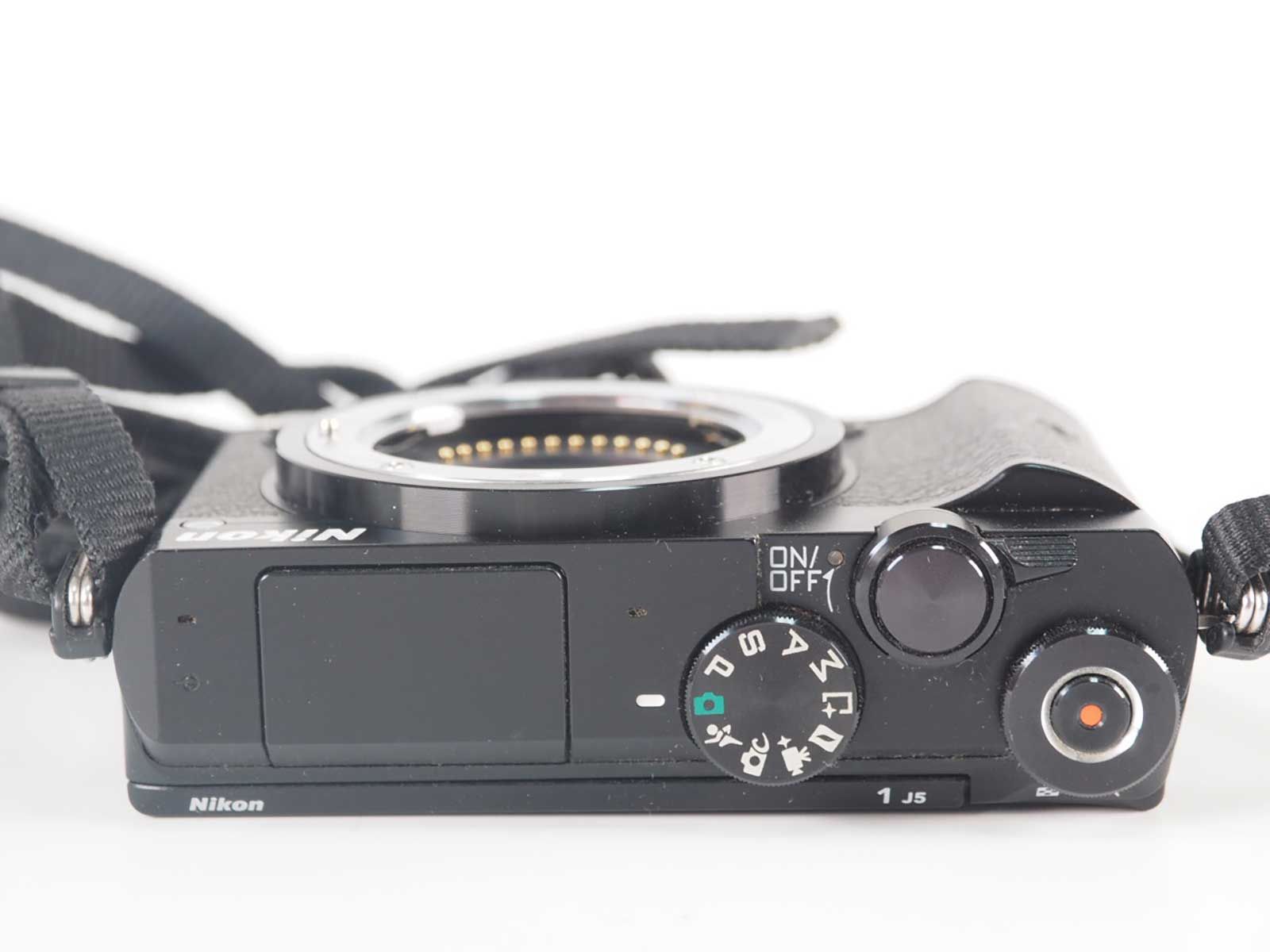  ニコン Nikon 1 J 5 20 8 MP Mirrorless Camera Black 10 30 mm 110 元箱 Z 5498 A ミラーレス一眼 デジタルカメラ