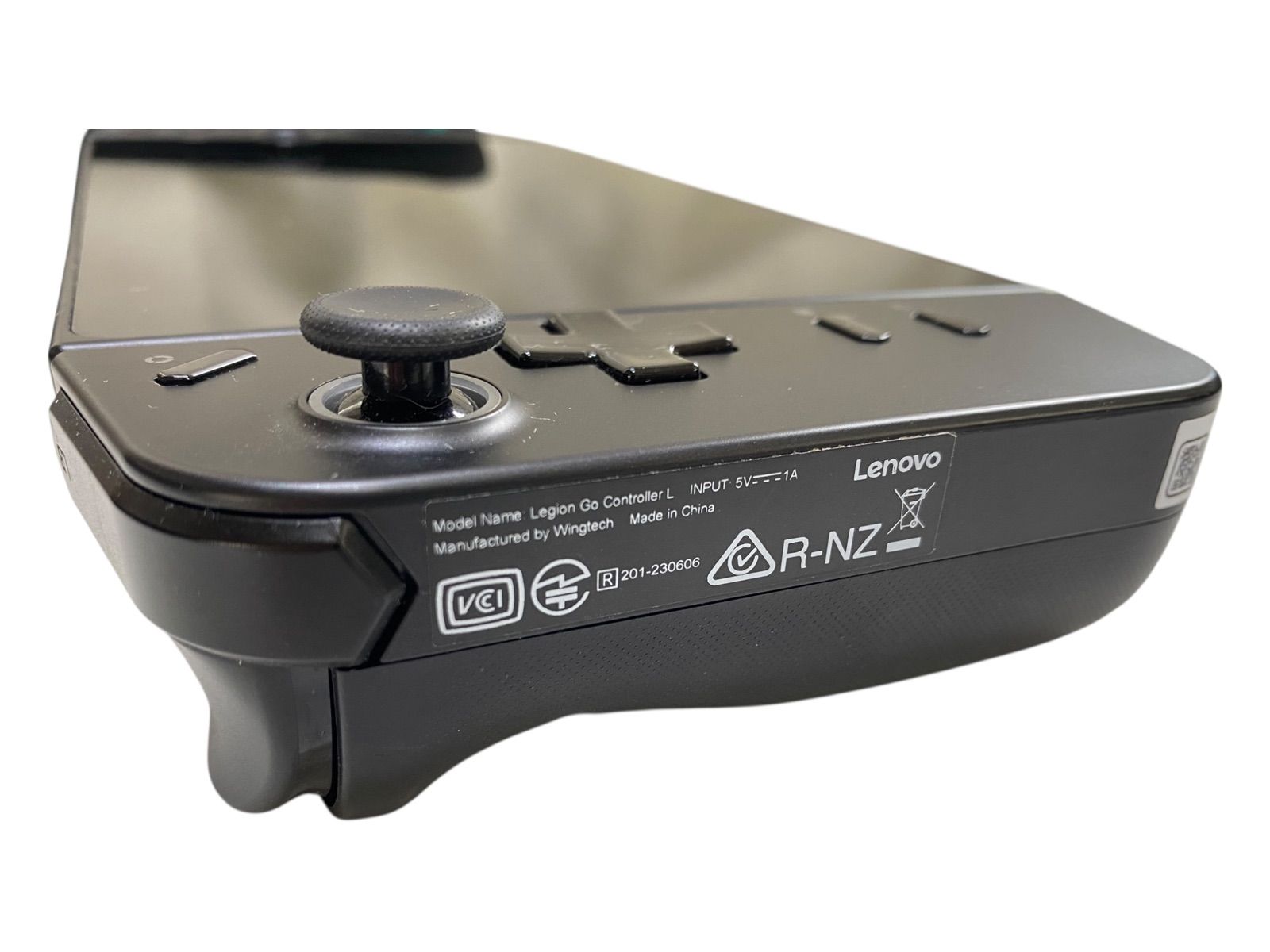 ポータブルゲーミングPC Legion Go 8APU1 Features and Introduction to Legion Go 8APU1 - Lenovo Support US