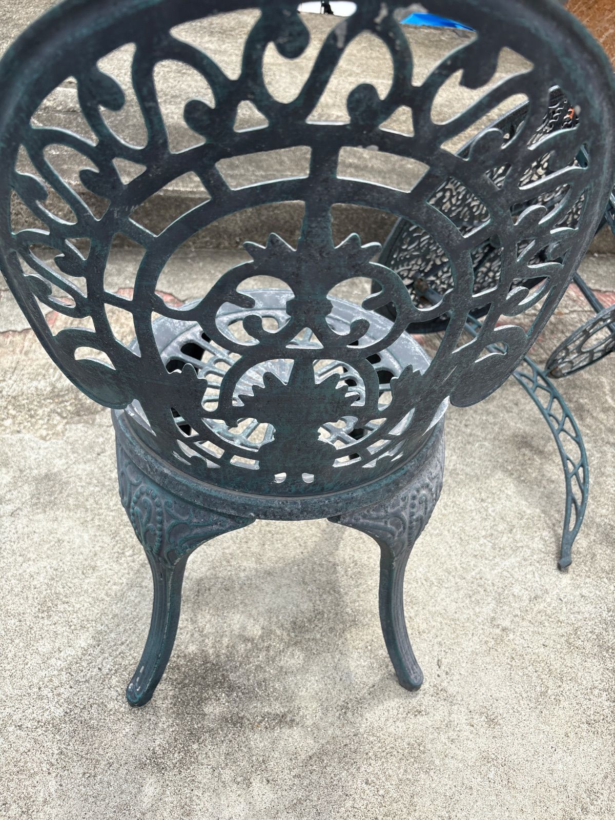 ガーデンテーブルチェアセット ガーデニング 屋外用 フラワー 趣味 花 植物 庭 アルミ製 軽量 昭和レトロ アンティーク ビンテージ ヴィンテージ 倉庫前 値引きあり YUZUMIYA_COM