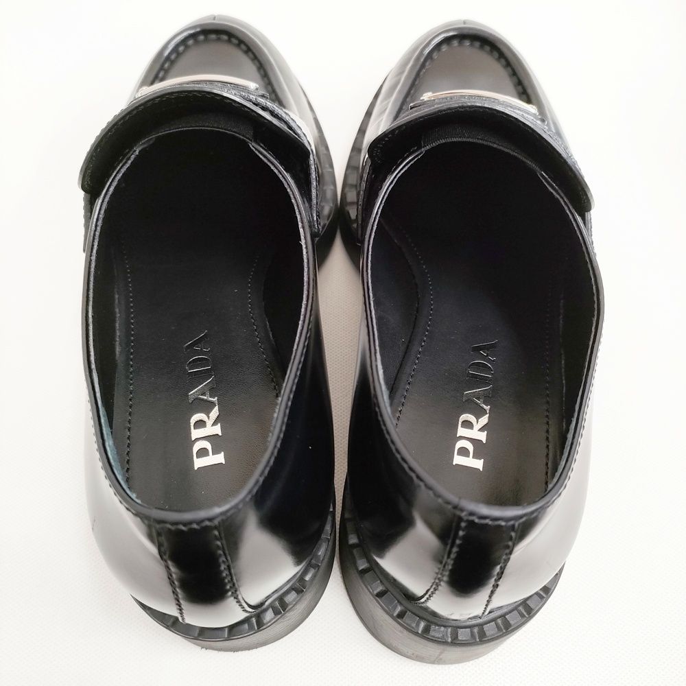 PRADA プラダチョコレートブラッシュドレザーローファー 定価 PRADA プラダチョコレートブラッシュドレザーローファー 定価