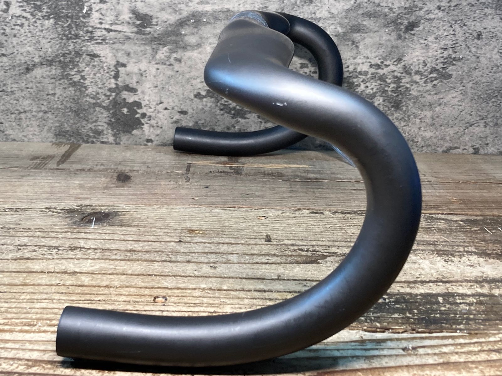 カーボン ドロップハンドル