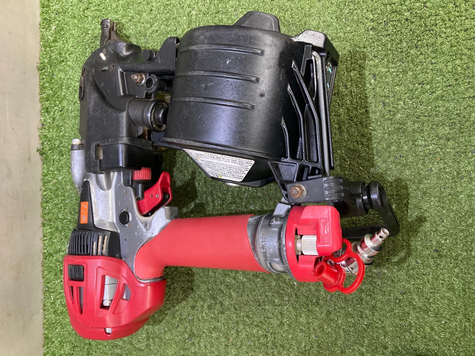 中古品】【0921】☆MAX(マックス) 65㎜高圧釘打機 スーパー
