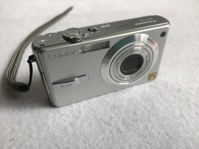 パナソニック LUMIX FX7 シルキーシルバー DMC-FX7-S