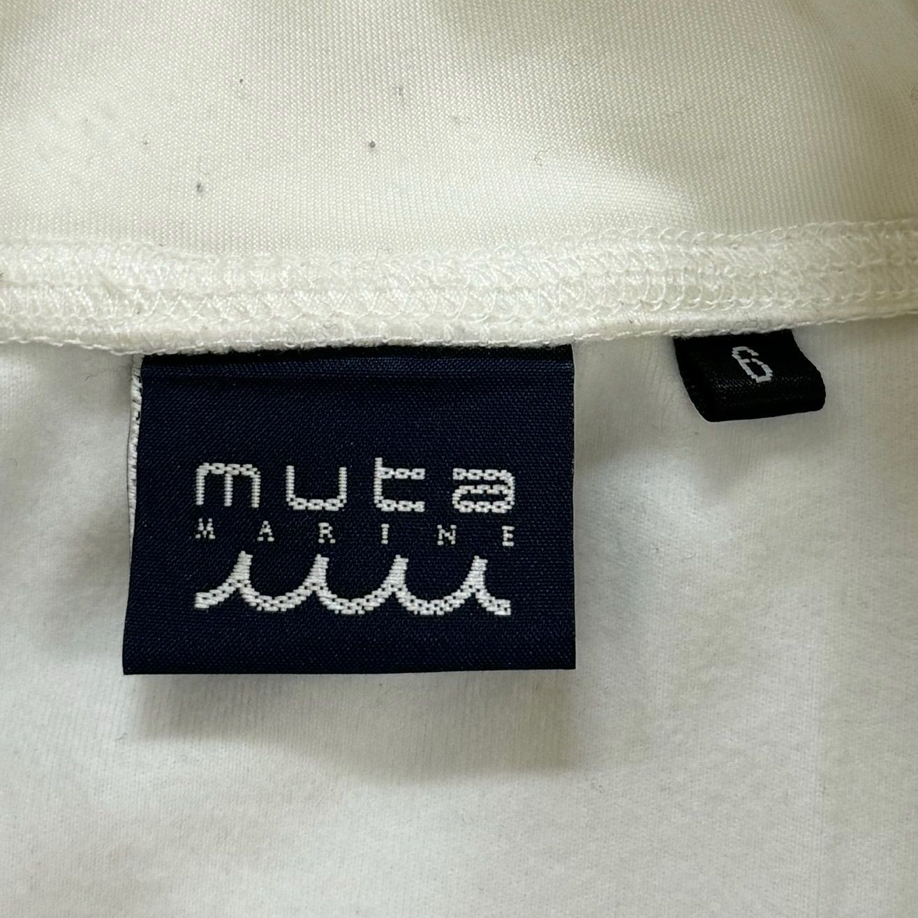 定価16500円 muta MARINE 袖ロゴ ストレッチジャージーモックネック 