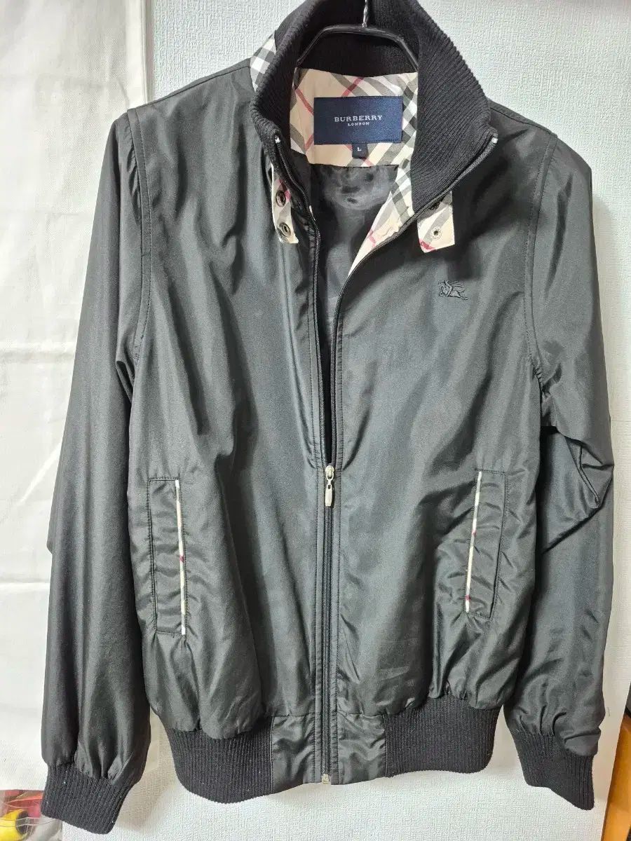 バーバリー ブラック レディース ウィンドブレーカー L サイズ