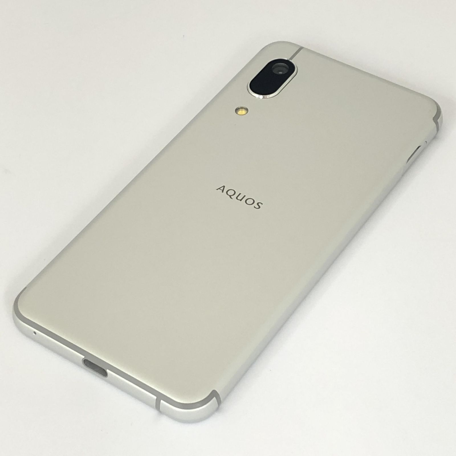 SHARP - AQUOS R3 SH-04L ホワイト SIMロック解除済】docomo AQUOS R3 SH-04L プラチナホワイト