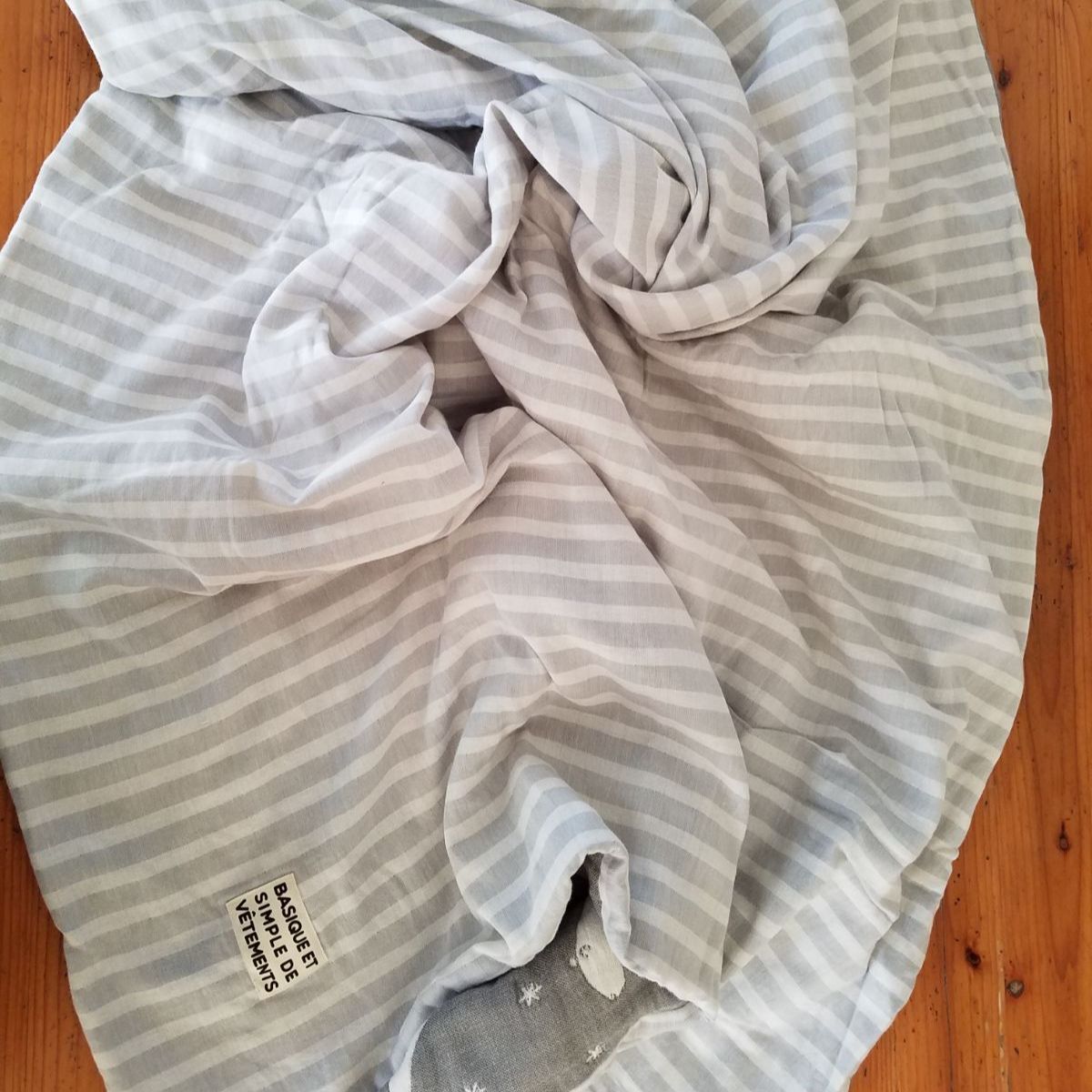 FUWARAグレーシロクマ☆ガーゼケット☆ハンドメイド - メルカリ 