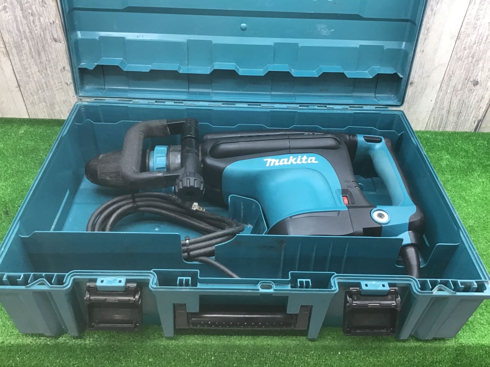 送料無料 動作品 □マキタ makita 電動ハンマ HM1213C□アクトツール富山店□K
