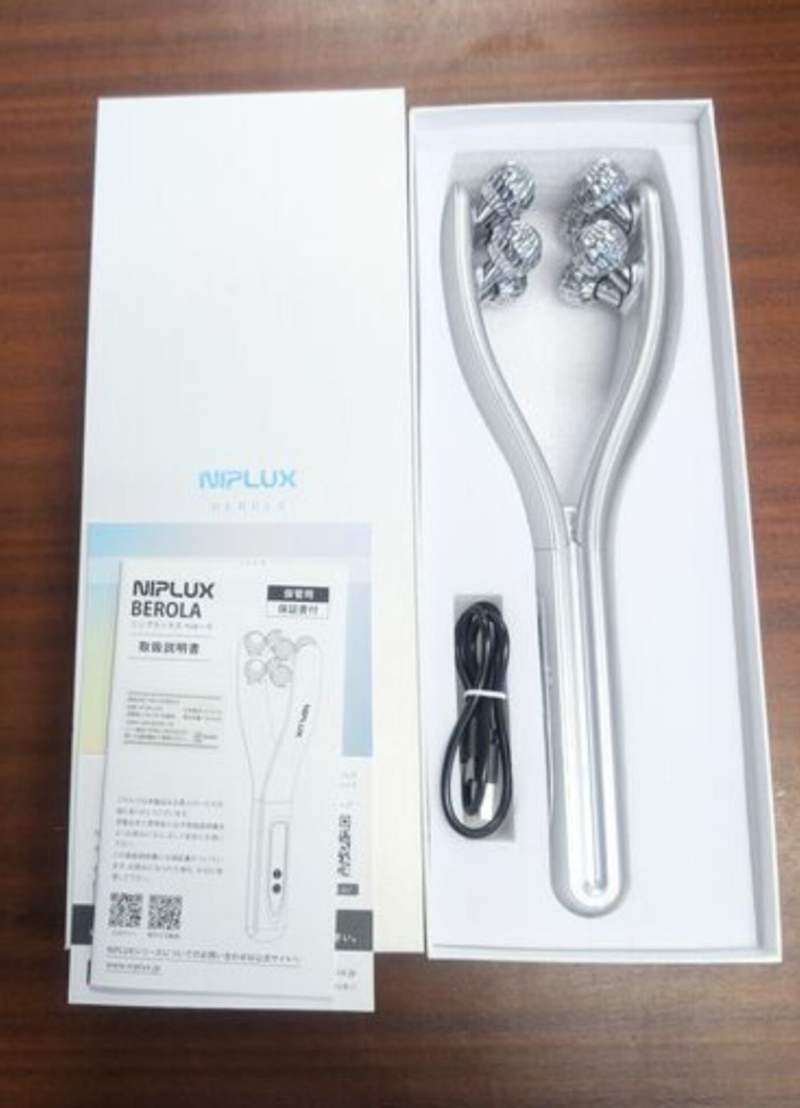 ニップラックス EMS 美顔ローラー べローラ NP-BRL23SV オンライン